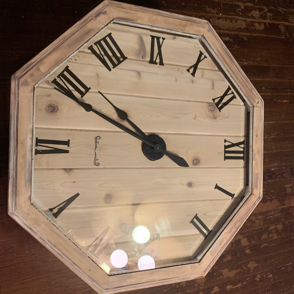 Custom Working Black/White Coffee Table